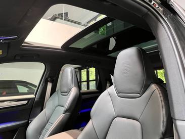 Porsche Cayenne III Platinum Edition — photo 25