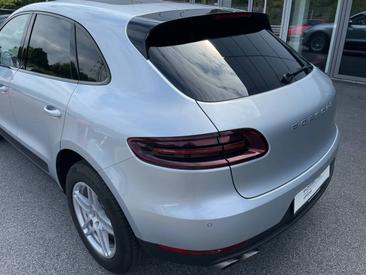 Porsche Macan S — photo 18