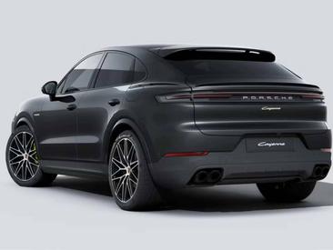Porsche Cayenne III E-Hybrid Coupé — photo 4