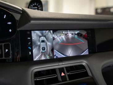 Porsche Taycan ph2 Black Edition — photo 31