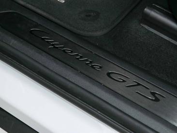 Porsche Cayenne III GTS — photo 29