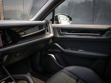 Porsche Cayenne III S E-Hybrid Coupé — photo 36