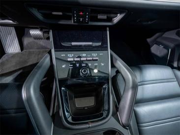 Porsche Cayenne III E-Hybrid Coupé — photo 28