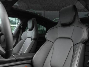 Porsche Taycan ph2 Black Edition — photo 5