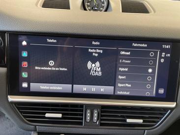 Porsche Cayenne III E-Hybrid Coupé — photo 18
