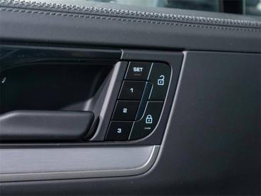Porsche Cayenne III E-Hybrid Coupé — photo 29
