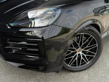 Porsche Cayenne III E-Hybrid Coupé — photo 13