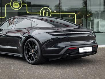 Porsche Taycan ph2 Black Edition — photo 10