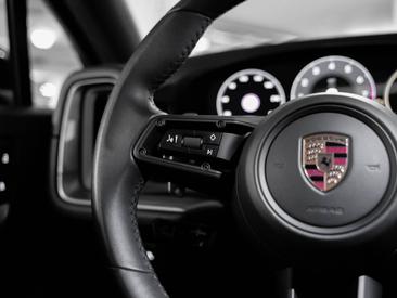 Porsche Cayenne III E-Hybrid Coupé — photo 22