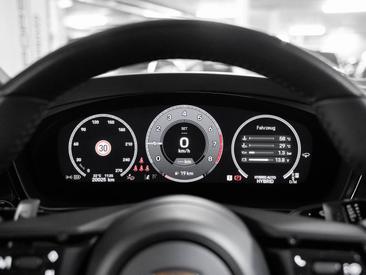 Porsche Cayenne III E-Hybrid Coupé — photo 23