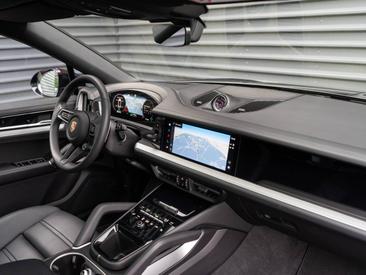 Porsche Cayenne III E-Hybrid Coupé — photo 21