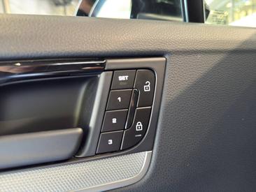 Porsche Cayenne III S E-Hybrid Coupé — photo 22