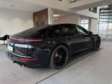 Porsche Panamera III GTS — photo 5