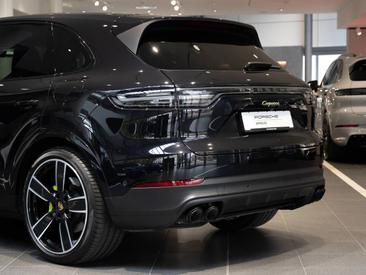Porsche Cayenne III E-Hybrid Platinum Edition — photo 11