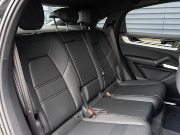 Porsche Cayenne III E-Hybrid Coupé — photo 27