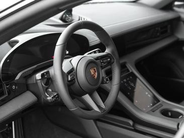 Porsche Taycan ph2 Black Edition — photo 22