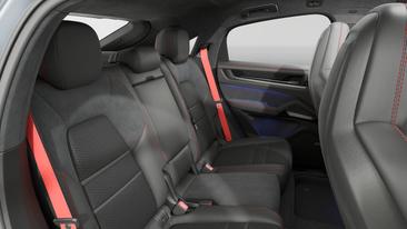Porsche Cayenne III GTS Coupé — photo 13