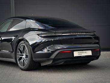 Porsche Taycan ph2 4 — photo 10