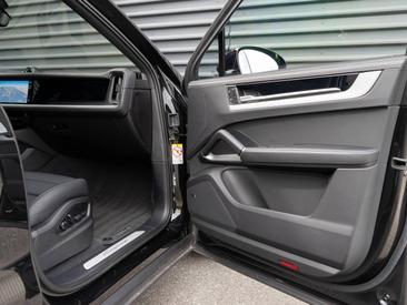 Porsche Cayenne III E-Hybrid Coupé — photo 28