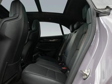 Porsche Macan Electrique Turbo — photo 18