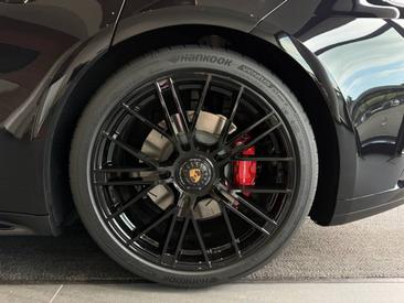 Porsche Panamera III GTS — photo 10