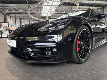 Porsche Panamera II ph2 GTS — photo 9