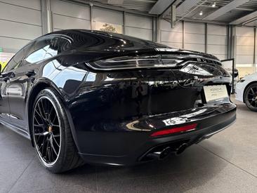 Porsche Panamera II ph2 GTS — photo 10