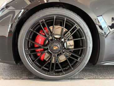 Porsche Panamera III GTS — photo 11
