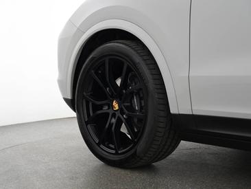 Porsche Cayenne III Coupé Platinum Edition — photo 7
