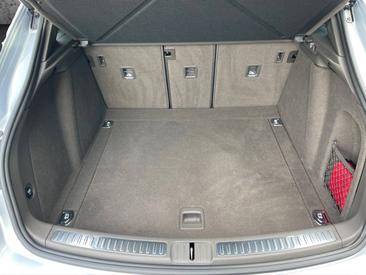 Porsche Macan S — photo 39