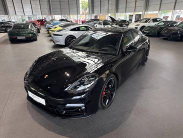 Porsche Panamera II ph2 GTS — photo 11