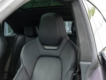 Porsche Macan Electrique Turbo — photo 26