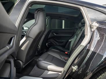 Porsche Taycan ph2 4 — photo 19