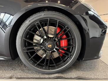 Porsche Panamera III GTS — photo 13