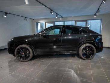 Porsche Cayenne III E-Hybrid Coupé — photo 2