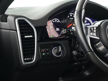 Porsche Cayenne III Coupé Platinum Edition — photo 15