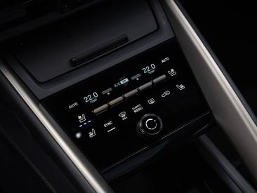 Porsche Macan Electrique Turbo — photo 30