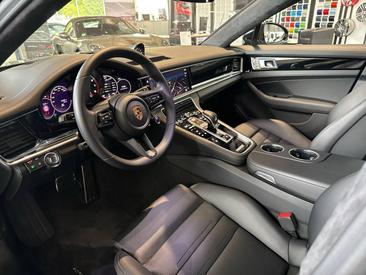 Porsche Panamera II ph2 GTS — photo 14