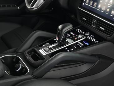 Porsche Cayenne III Coupé Platinum Edition — photo 17