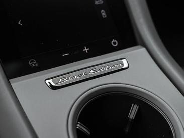 Porsche Taycan ph2 Black Edition — photo 35