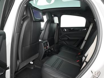 Porsche Cayenne III Coupé Platinum Edition — photo 19