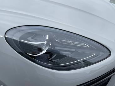 Porsche Macan S — photo 10