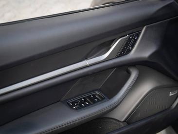 Porsche Taycan ph2 4 — photo 25