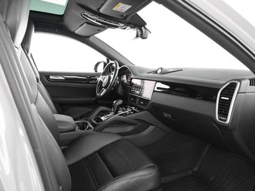 Porsche Cayenne III Coupé Platinum Edition — photo 20