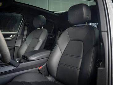 Porsche Cayenne III S E-Hybrid Coupé — photo 17