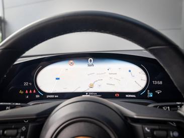 Porsche Taycan ph2 4 — photo 28