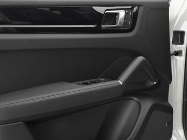 Porsche Cayenne III Coupé Platinum Edition — photo 23