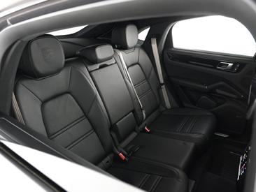 Porsche Cayenne III Coupé Platinum Edition — photo 24