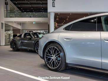 Porsche Taycan ph2 — photo 10