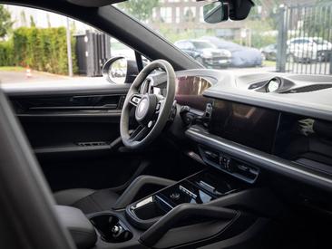 Porsche Cayenne III S E-Hybrid Coupé — photo 20